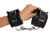 Handfessel aus Leder, gepolstert