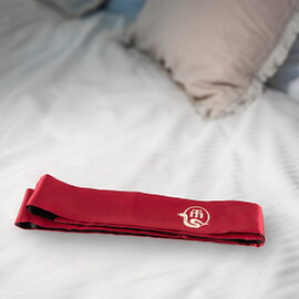 Hauptbild von Bondage-Schal „Maison Tabou“ aus seidigem Satin