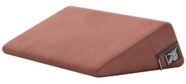 Hauptbild von Liebeskissen „Wedge“ in ergonomischer Keilform