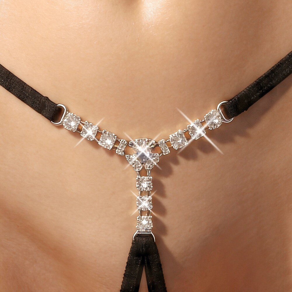 Ouvert-String mit Strassschmuck